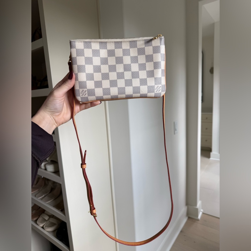 Authentic Louis Vuitton Damien Azur Double Zip Pochette - Picture 3 of 9